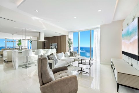 Condo in Sunny Isles Beach, Florida, 4 bedrooms  № 1871277 - photo 5