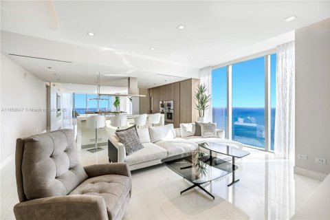 Condo in Sunny Isles Beach, Florida, 4 bedrooms  № 1871277 - photo 6
