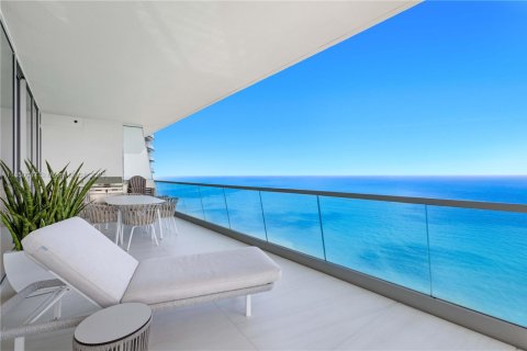 Condo in Sunny Isles Beach, Florida, 4 bedrooms  № 1871277 - photo 21
