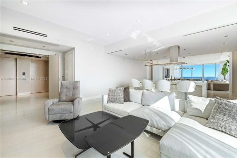 Condo in Sunny Isles Beach, Florida, 4 bedrooms  № 1871277 - photo 11