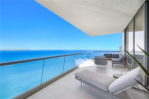 Condo in Sunny Isles Beach, Florida, 4 bedrooms  № 1871277 - photo 20