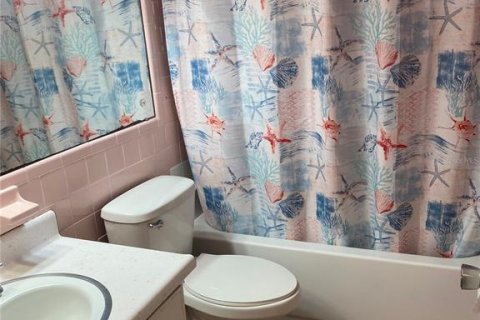 Condominio en venta en Seminole, Florida, 1 dormitorio, 56.48 m2 № 2207285 - foto 15