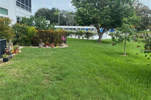 Condominio en venta en Seminole, Florida, 1 dormitorio, 56.48 m2 № 2207285 - foto 19
