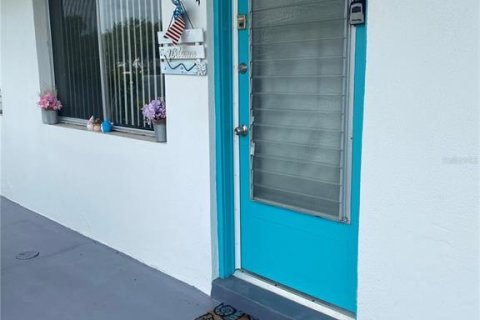 Condominio en venta en Seminole, Florida, 1 dormitorio, 56.48 m2 № 2207285 - foto 3