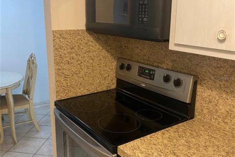 Condominio en venta en Seminole, Florida, 1 dormitorio, 56.48 m2 № 2207285 - foto 8