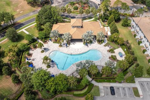 Townhouse in Davenport, Florida 6 bedrooms, 278.24 sq.m. № 2315169 - photo 4