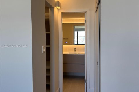 Condominio en venta en Aventura, Florida, 2 dormitorios, 102.56 m2 № 1999422 - foto 10