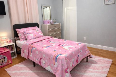 Villa ou maison à vendre à Hollywood, Floride: 3 chambres, 120.4 m2 № 1999242 - photo 7