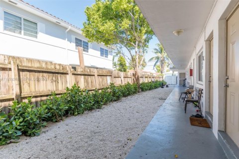 House in Miami Beach, Florida 2 bedrooms, 65.03 sq.m. № 1996559 - photo 23