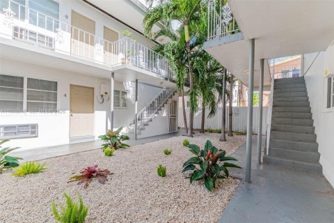 House in Miami Beach, Florida 2 bedrooms, 65.03 sq.m. № 1996559 - photo 19