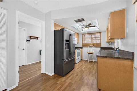 Casa en venta en Sarasota, Florida, 2 dormitorios, 143.35 m2 № 2384145 - foto 19