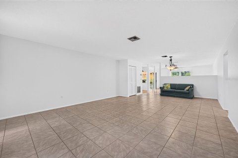 Casa en venta en Sarasota, Florida, 2 dormitorios, 143.35 m2 № 2384145 - foto 18