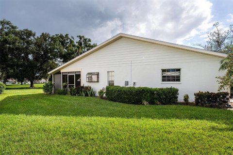 Casa en venta en Sarasota, Florida, 2 dormitorios, 143.35 m2 № 2384145 - foto 4