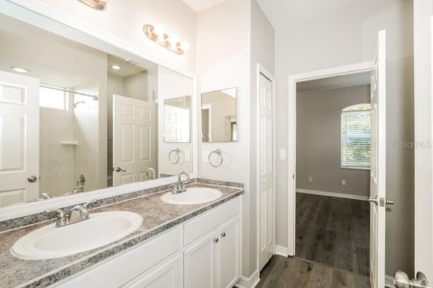 Villa ou maison à louer à Spring Hill, Floride: 3 chambres, 201.6 m2 № 2100419 - photo 15