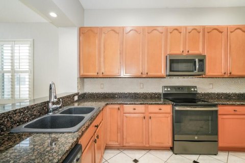 Villa ou maison à louer à Spring Hill, Floride: 3 chambres, 201.6 m2 № 2100419 - photo 9