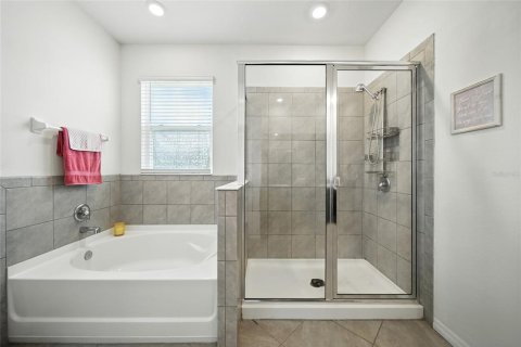 House in Wesley Chapel, Florida 4 bedrooms, 189.24 sq.m. № 1877263 - photo 30