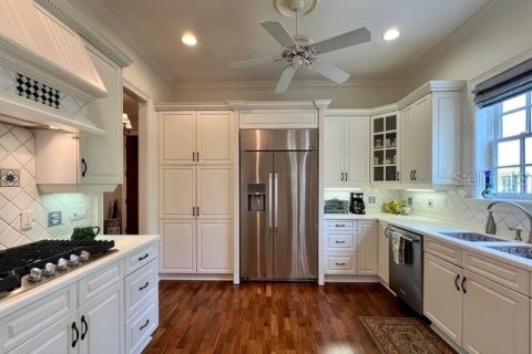 House in Winter Park, Florida 3 bedrooms, 257.06 sq.m. № 2151849 - photo 8