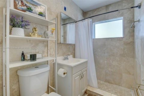 Villa ou maison à louer à Fort Lauderdale, Floride: 3 chambres, 139.73 m2 № 2089527 - photo 26