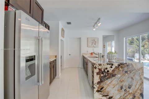 Villa ou maison à louer à Fort Lauderdale, Floride: 3 chambres, 139.73 m2 № 2089527 - photo 18