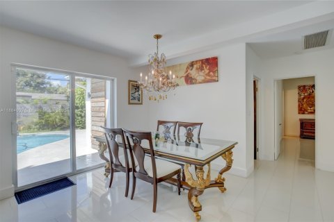 Villa ou maison à louer à Fort Lauderdale, Floride: 3 chambres, 139.73 m2 № 2089527 - photo 14