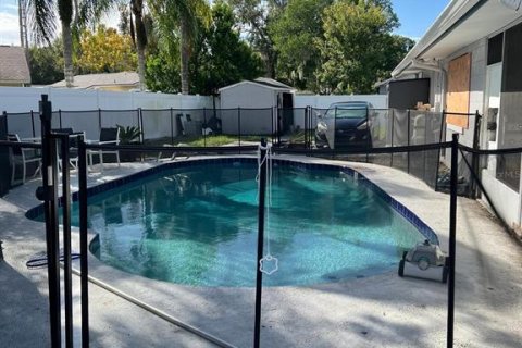 House in Winter Park, Florida 4 bedrooms, 177.07 sq.m. № 1844629 - photo 25