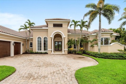 Casa en venta en Port St. Lucie, Florida, 4 dormitorios, 446.86 m2 № 2362969 - foto 3