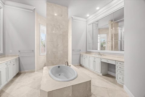 Casa en venta en Port St. Lucie, Florida, 4 dormitorios, 446.86 m2 № 2362969 - foto 26
