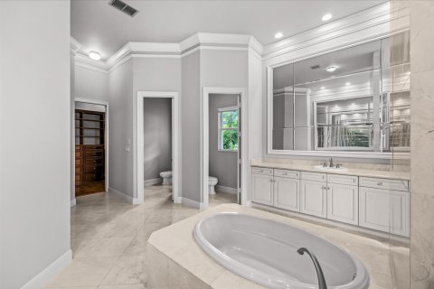 Casa en venta en Port St. Lucie, Florida, 4 dormitorios, 446.86 m2 № 2362969 - foto 28