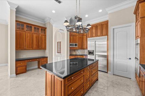 Casa en venta en Port St. Lucie, Florida, 4 dormitorios, 446.86 m2 № 2362969 - foto 17
