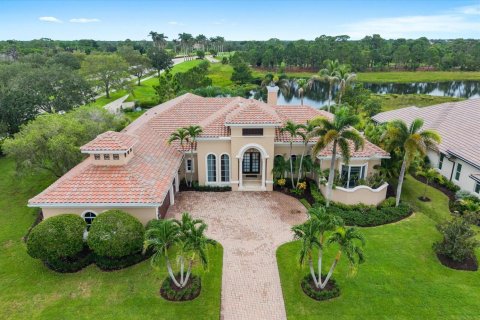 Casa en venta en Port St. Lucie, Florida, 4 dormitorios, 446.86 m2 № 2362969 - foto 2