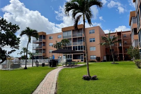 Copropriété à louer à Sunrise, Floride: 2 chambres, 85.84 m2 № 2249471 - photo 28
