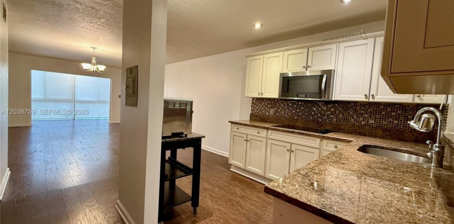 Condo à Sunrise, Floride, 2 chambres № 2249471