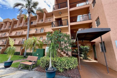 Copropriété à louer à Sunrise, Floride: 2 chambres, 85.84 m2 № 2249471 - photo 30