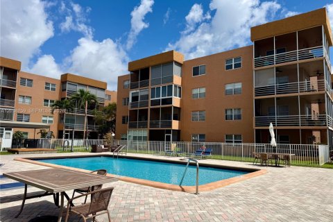 Copropriété à louer à Sunrise, Floride: 2 chambres, 85.84 m2 № 2249471 - photo 22