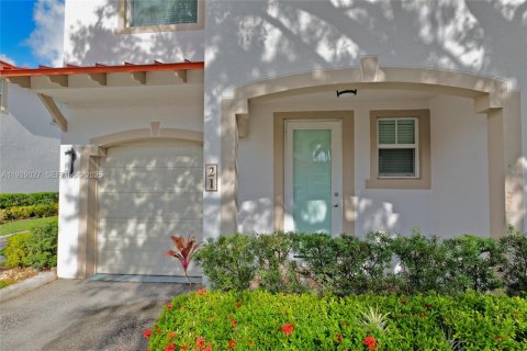 Touwnhouse à louer à Pompano Beach, Floride: 3 chambres, 154.22 m2 № 1987440 - photo 26