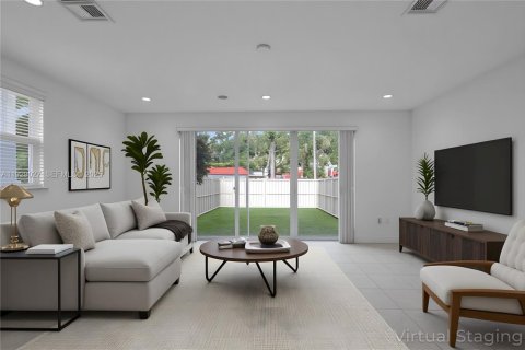 Touwnhouse à louer à Pompano Beach, Floride: 3 chambres, 154.22 m2 № 1987440 - photo 2