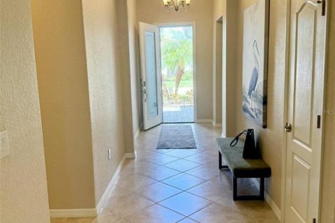 Villa ou maison à vendre à North Port, Floride: 4 chambres, 189.06 m2 № 1904034 - photo 4