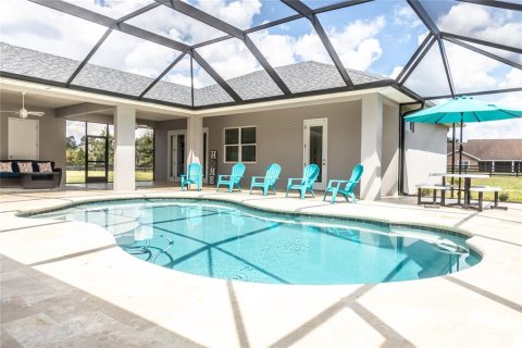 House in Oxford, Florida 5 bedrooms, 397.16 sq.m. № 2400314 - photo 3