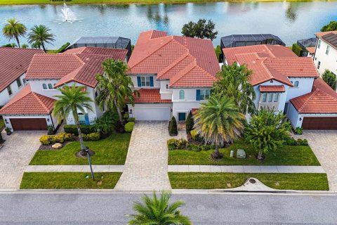 Villa ou maison à vendre à Orlando, Floride: 5 chambres, 386.19 m2 № 2239963 - photo 3