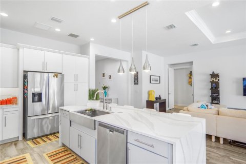 Villa ou maison à vendre à Orlando, Floride: 5 chambres, 386.19 m2 № 2239963 - photo 20