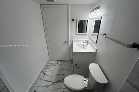 Copropriété à louer à Hialeah, Floride: 2 chambres, 88.26 m2 № 2170500 - photo 13