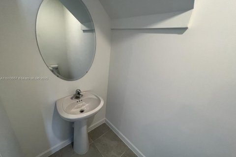 Adosado en venta en Miami, Florida, 3 dormitorios, 123.65 m2 № 1756272 - foto 11
