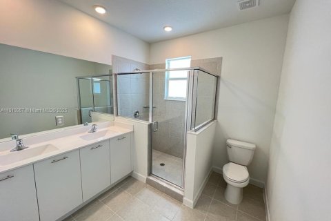 Adosado en venta en Miami, Florida, 3 dormitorios, 123.65 m2 № 1756272 - foto 13