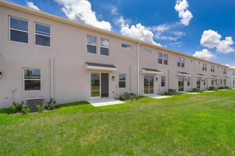 Townhouse in Davenport, Florida 3 bedrooms, 170.01 sq.m. № 1882984 - photo 21