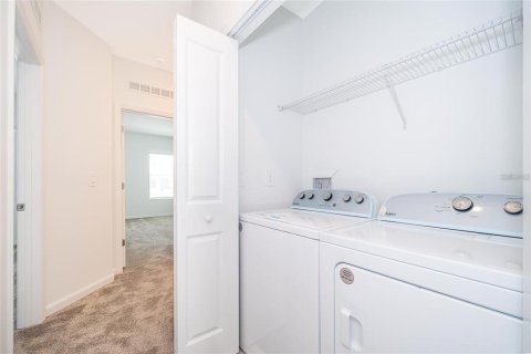 Townhouse in Davenport, Florida 3 bedrooms, 170.01 sq.m. № 1882984 - photo 19