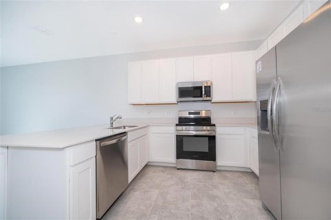 Townhouse in Davenport, Florida 3 bedrooms, 170.01 sq.m. № 1882984 - photo 6