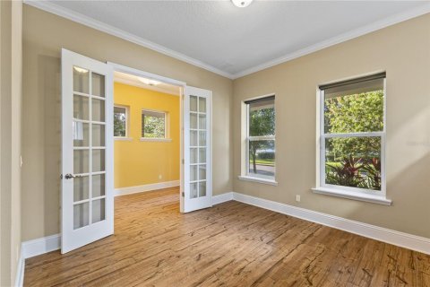 House in Orlando, Florida 4 bedrooms, 278.52 sq.m. № 1865933 - photo 18