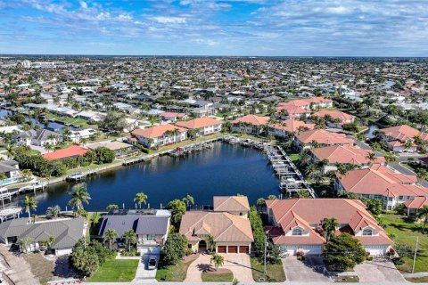 Casa en venta en Punta Gorda, Florida, 4 dormitorios, 315.59 m2 № 2166798 - foto 4