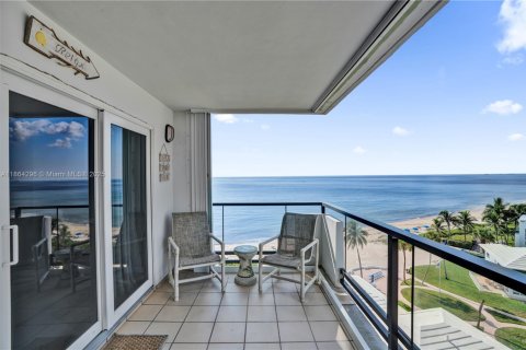 Condo in Lauderdale-by-the-Sea, Florida, 1 bedroom  № 1892583 - photo 4