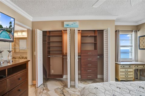 Condo in Lauderdale-by-the-Sea, Florida, 1 bedroom  № 1892583 - photo 27